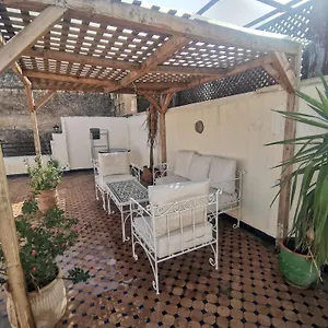 Avec Terrasse Privee Et Piscine Partagee A 300m Appartement