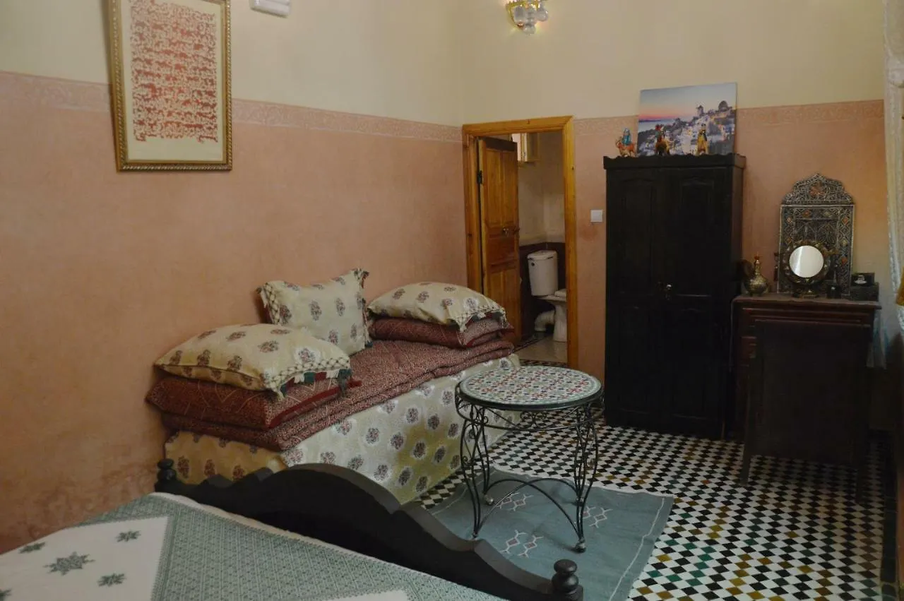Riad Oumkaltoum Fes 0*,